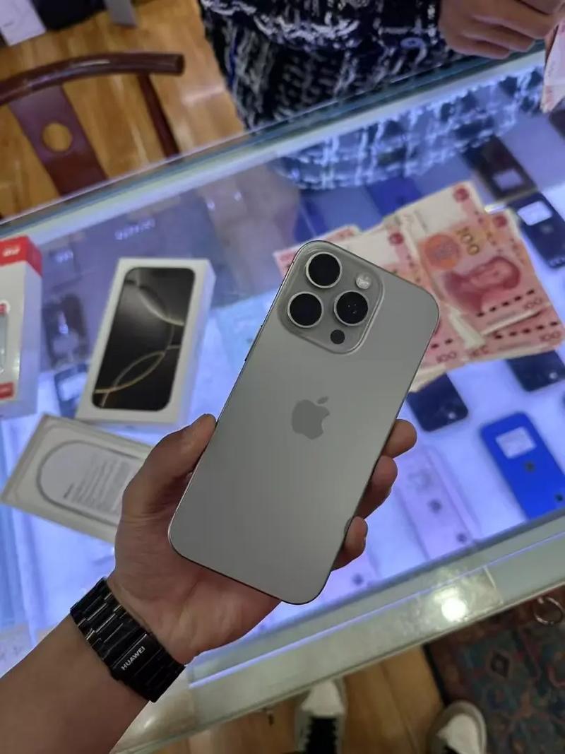 優品科技二手電子產品批發中心.蘋果16pro 256g 國行